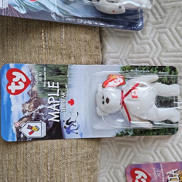 *RARE* Unopened Ty Ronald McDonald House Charities Full Set of 4 - Picture 5 of 12